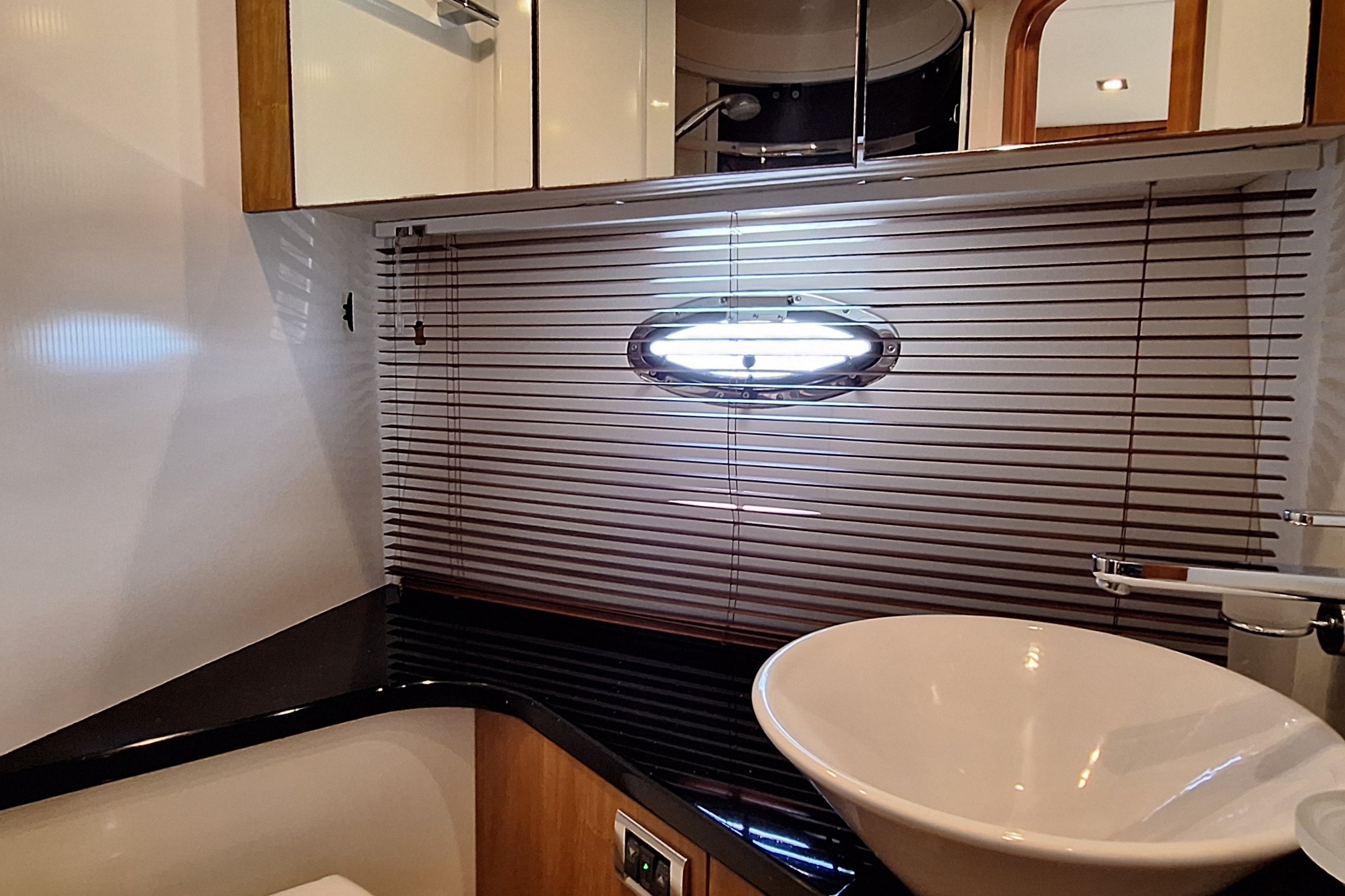 Sunseeker Portofino 47 — foto 90 van 92
