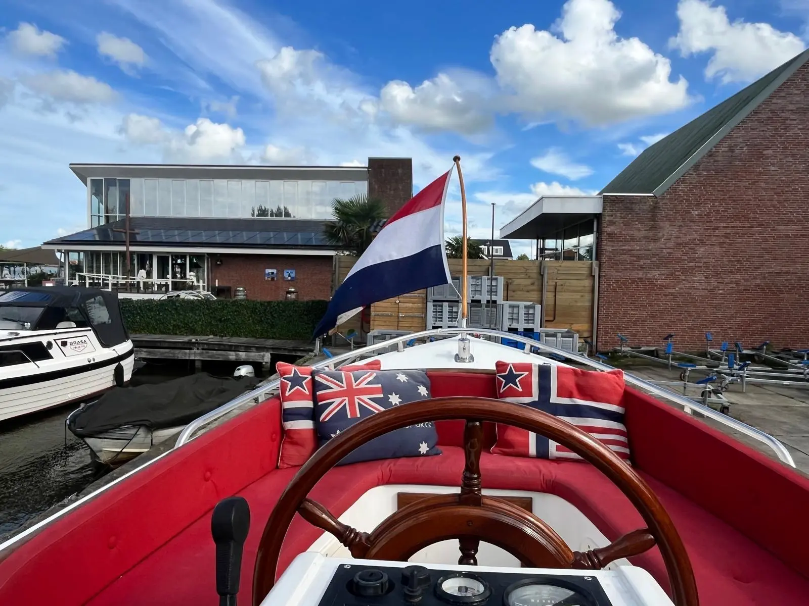 Makma pecheur Yanmar 29pk koopje € 14.950,- — foto 19 van 25