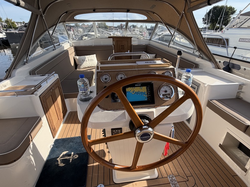 Intender 950 Cabrio — foto 22 van 62