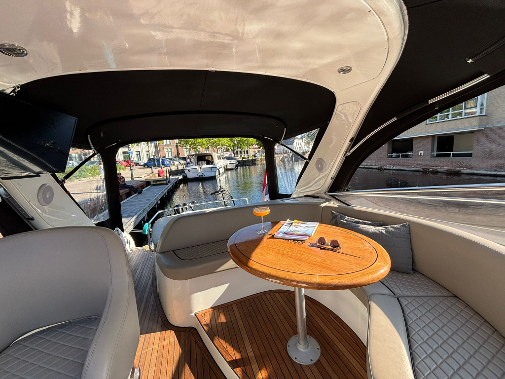 Bavaria  37 Sport — foto 8 van 33
