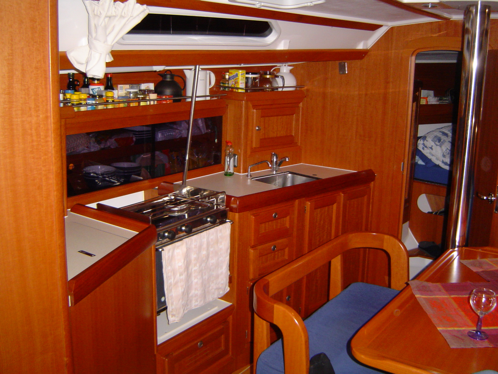 Dufour 38 Classic — foto 18 van 21