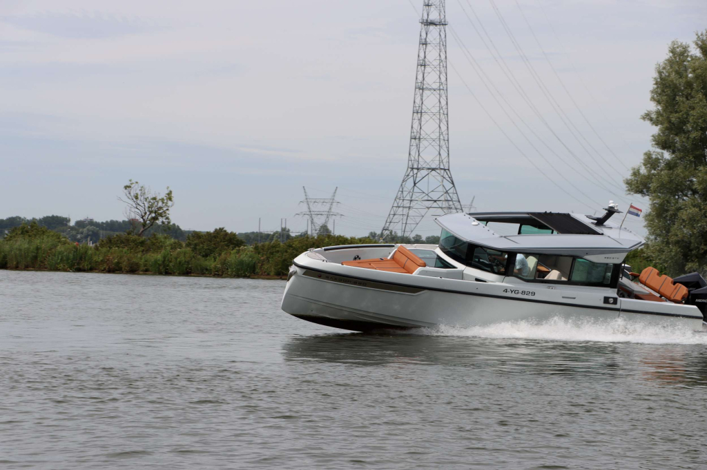 Saxdor Yachts 320 GTC — foto 13 van 39
