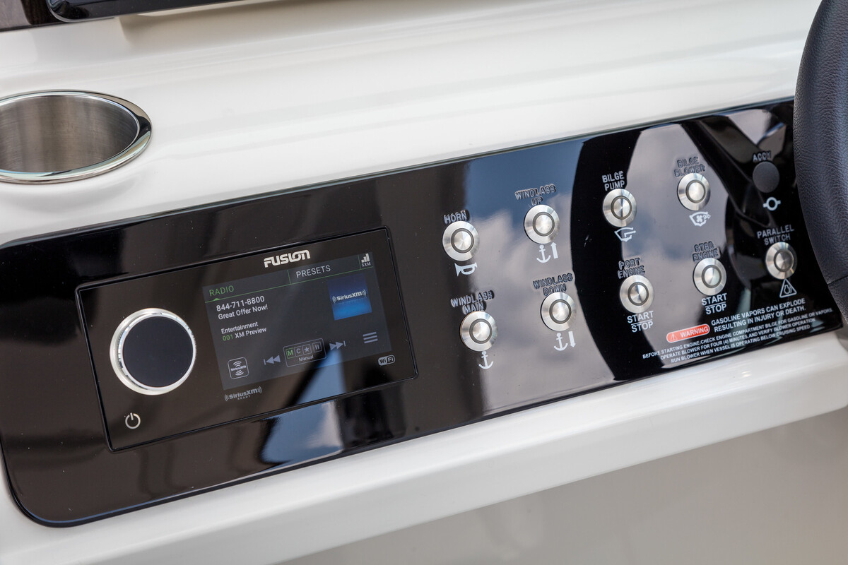 Sea Ray SLX 310 — foto 12 van 16