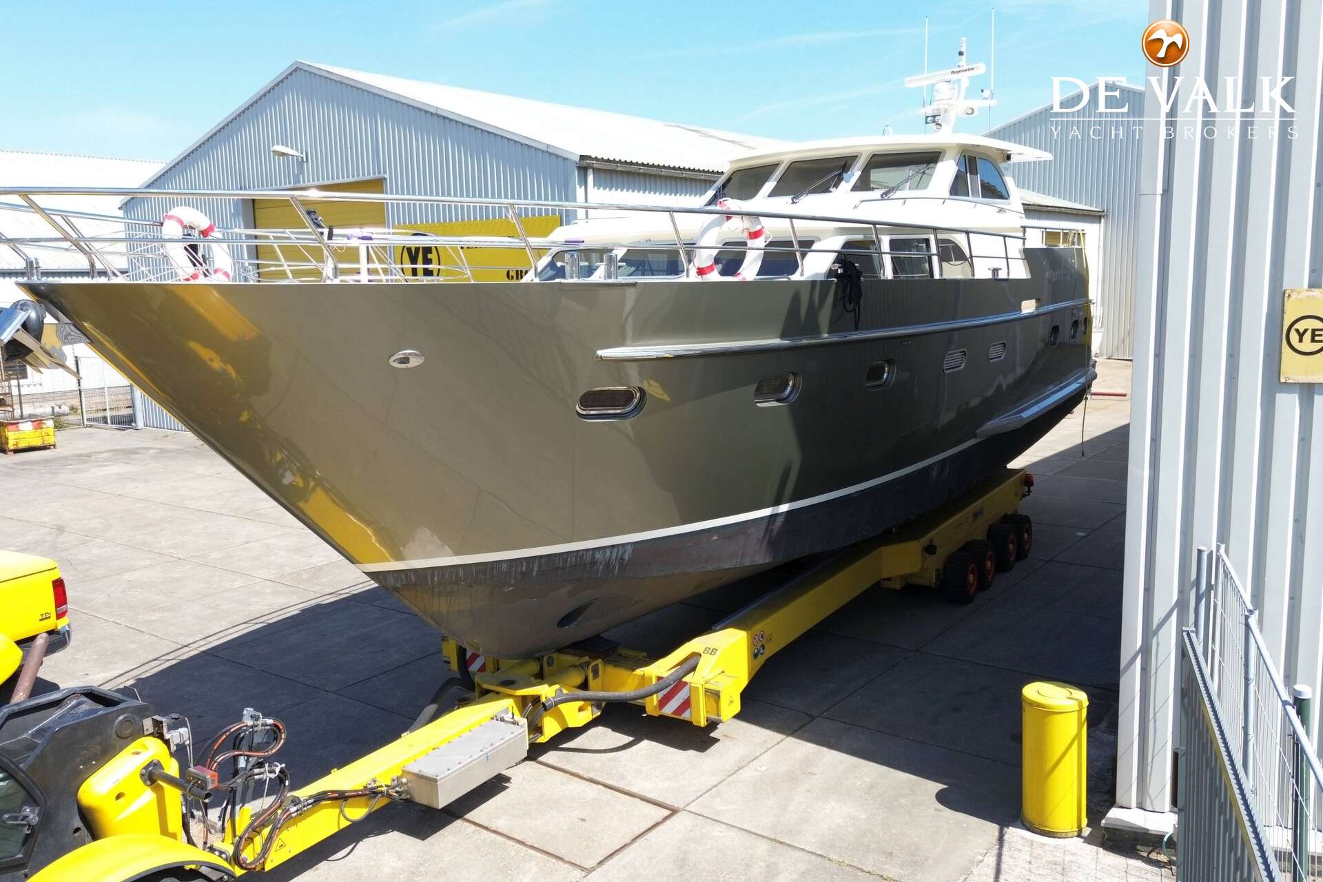 Van der Valk Continental 15.50 FR — foto 3 van 42