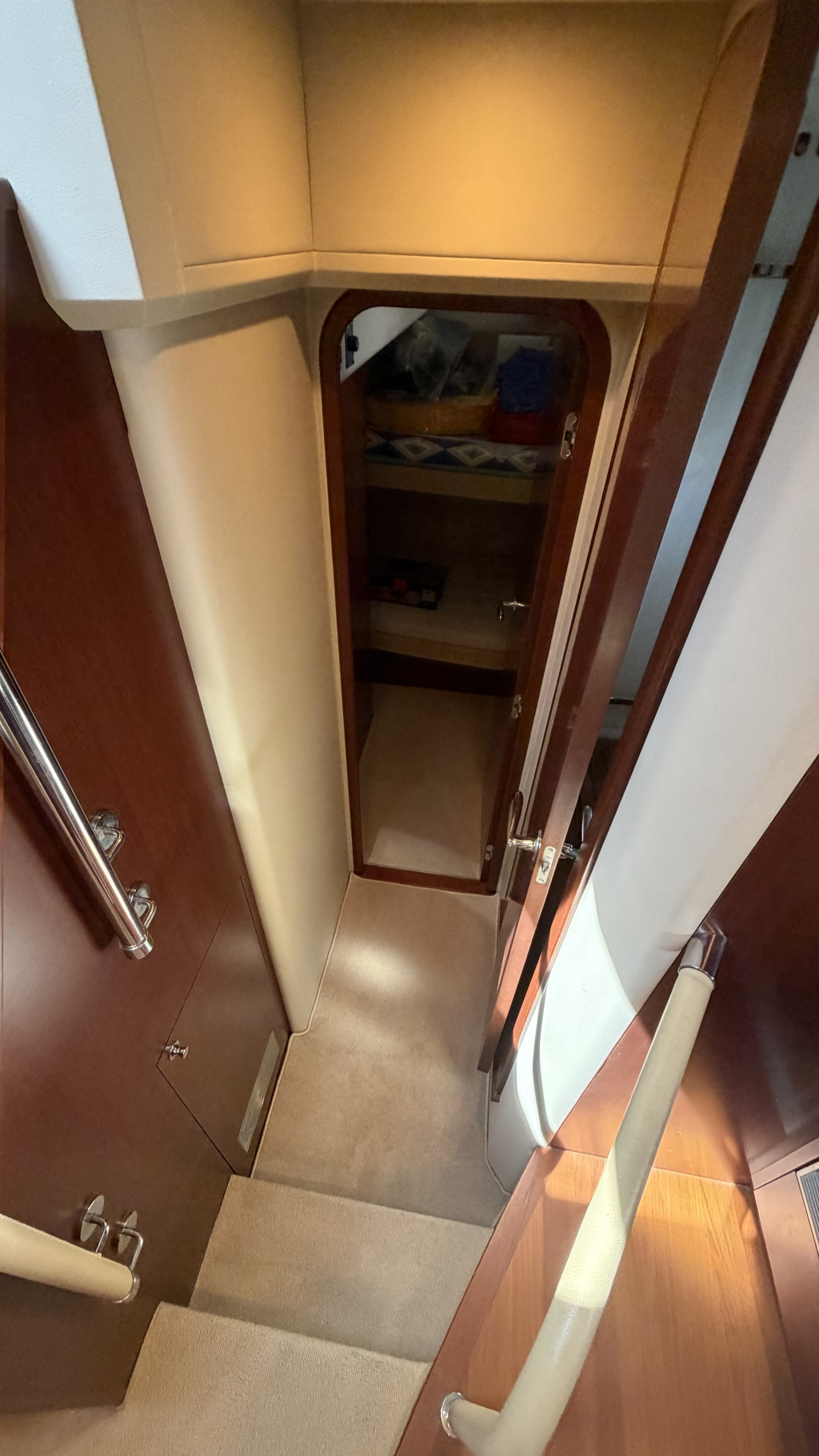 Princess V53 — foto 30 van 44