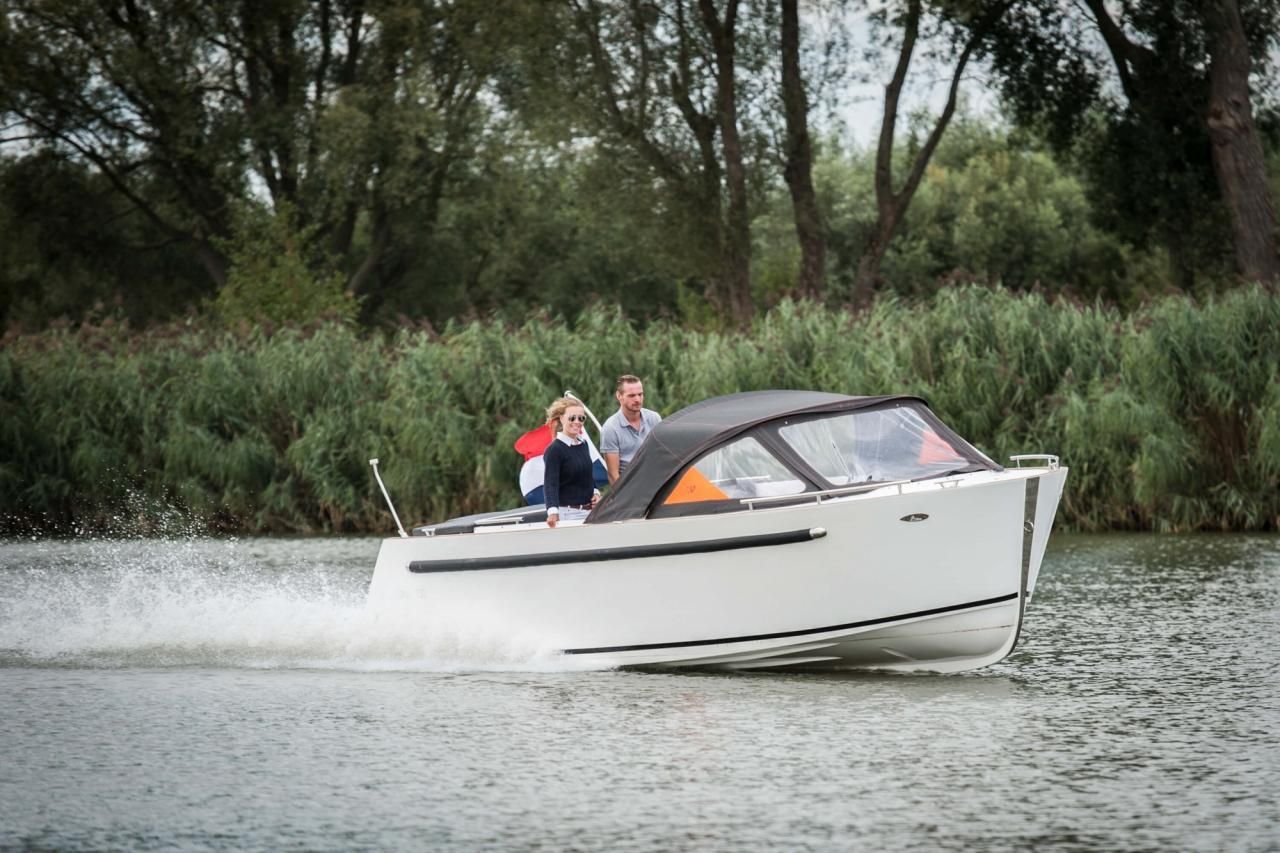 Maxima 730 tender — foto 9 van 28