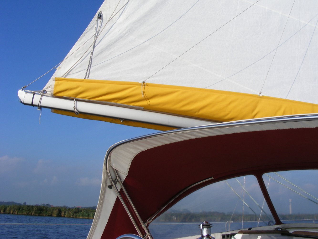 Beneteau - Sailing Yacht - GRP (Polyester) - 1998 - € 49.500 — foto 5 van 11