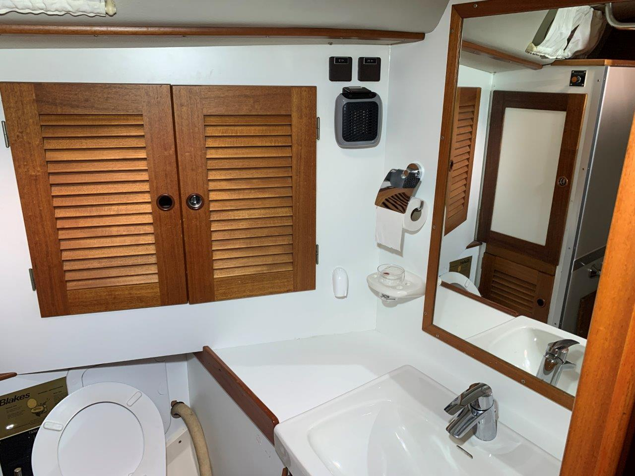 Hallberg-Rassy 45 — foto 31 van 108