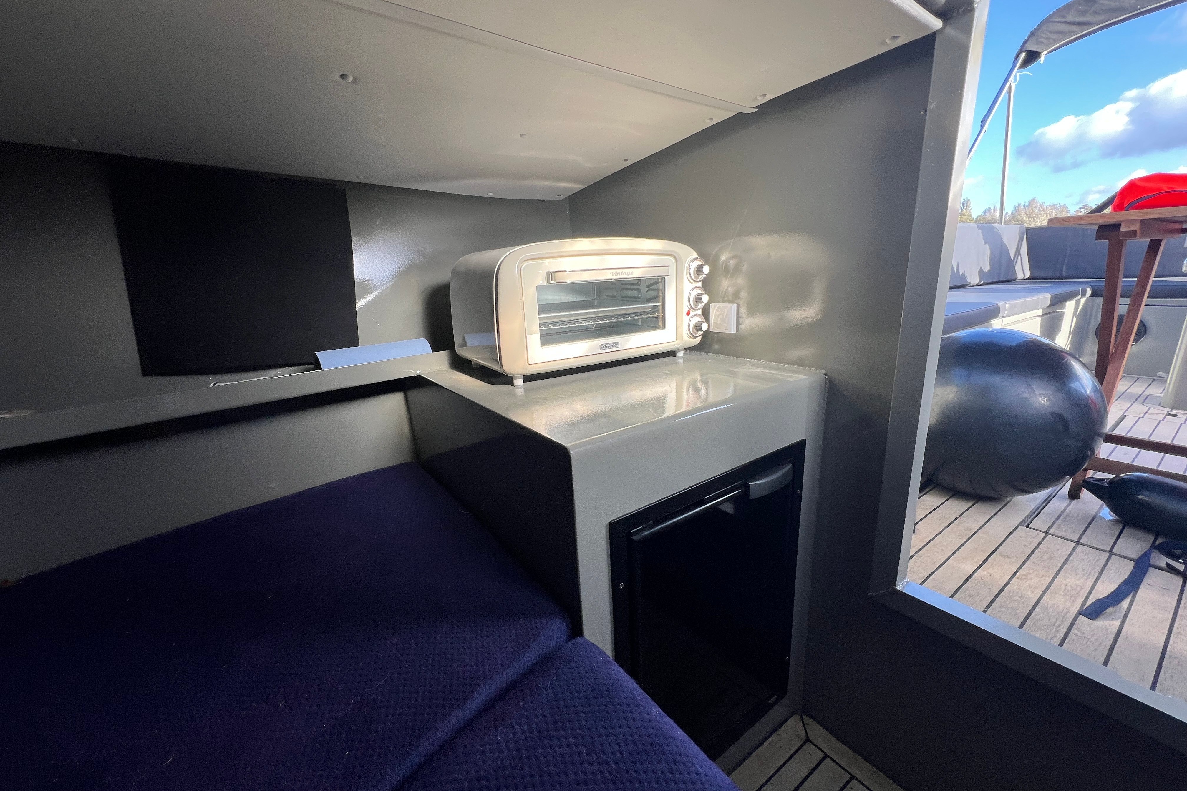 Waterman 8.0 Cabin — foto 22 van 36
