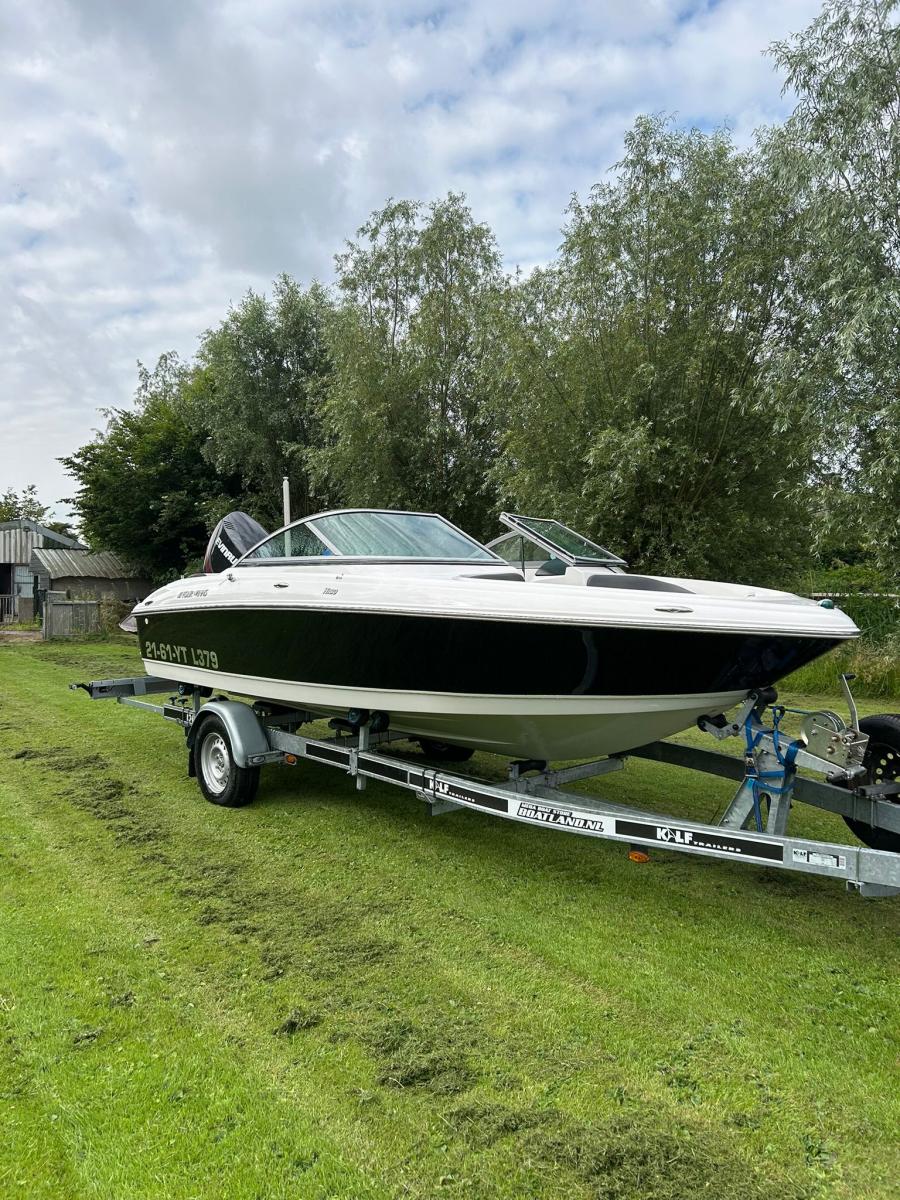 Four Winns H180 Bowrider outboard — foto 8 van 28