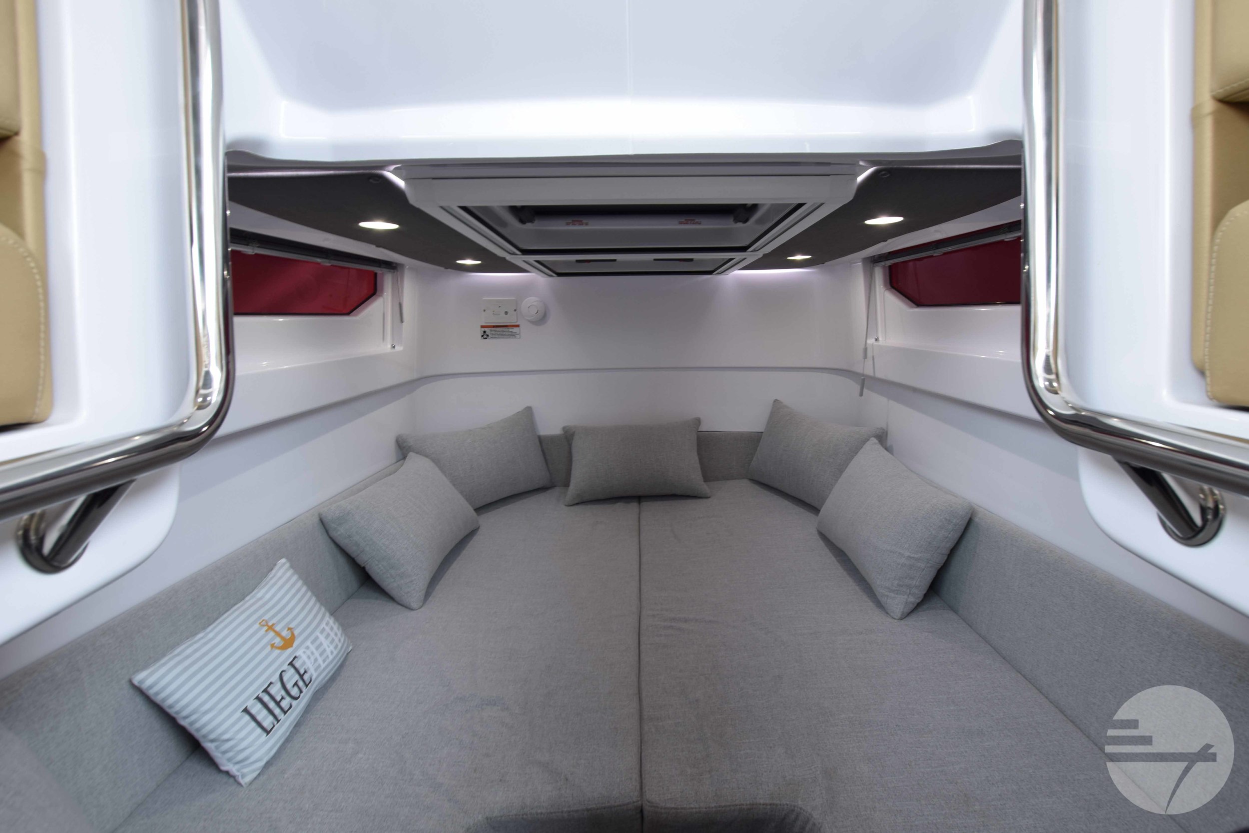Axopar 37 XC Cross Cabin — foto 36 van 40