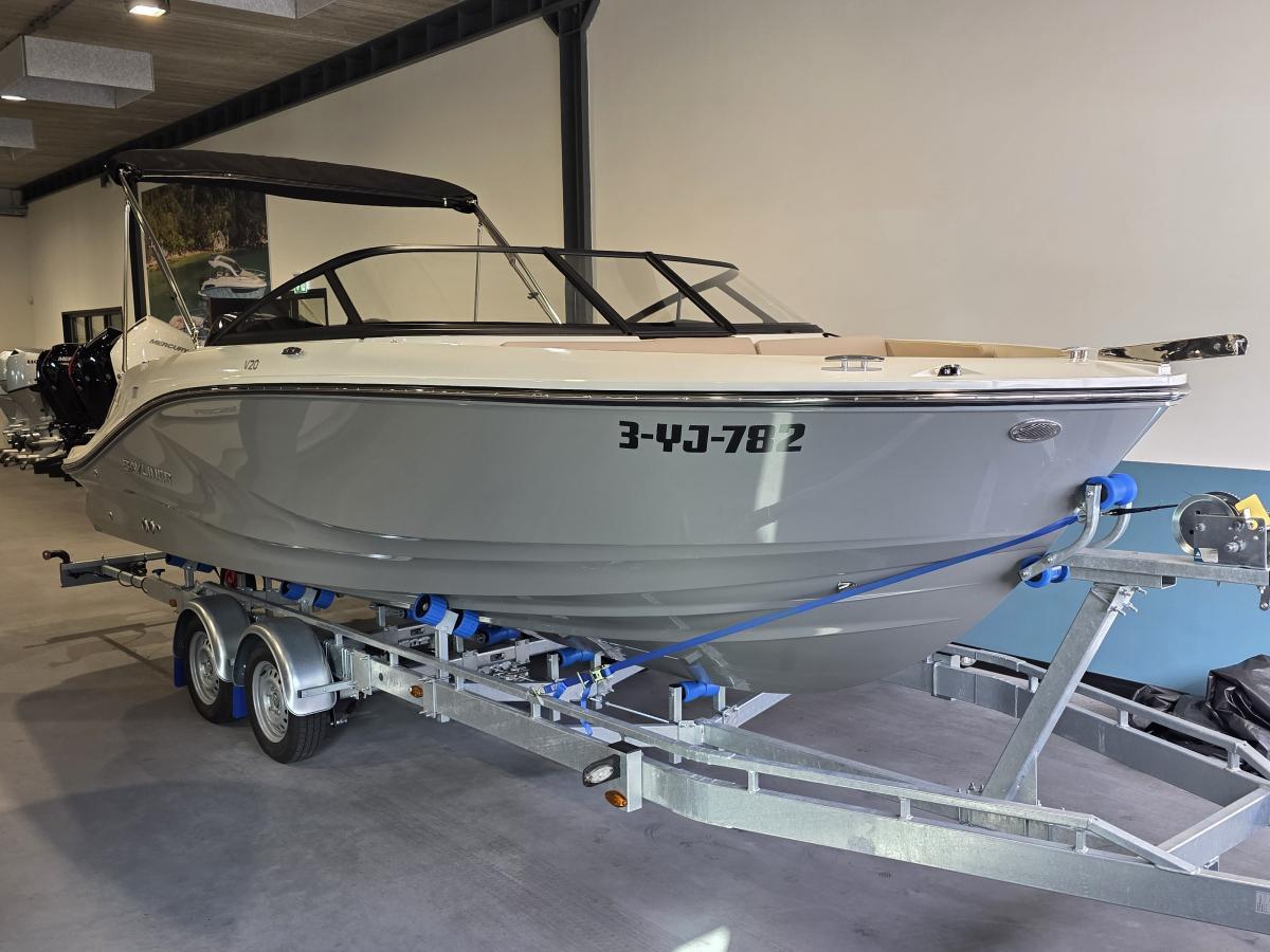Bayliner V20 Outboard — foto 1 van 1