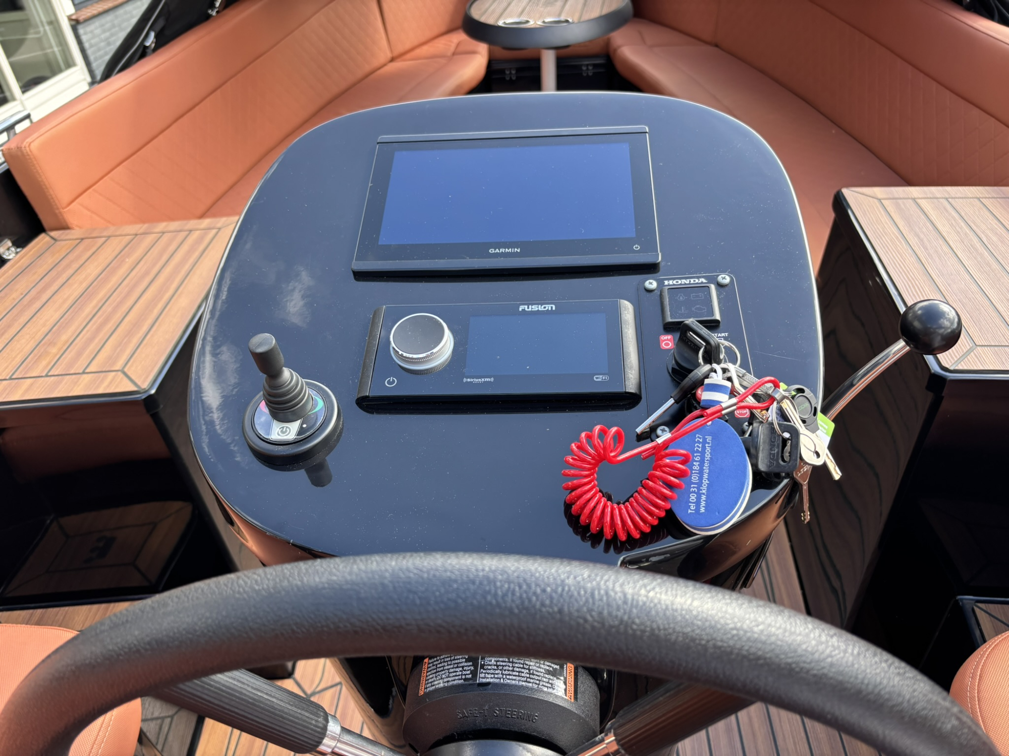 Maxima Boats 650 Flying Lounge met Honda 40 pk bouwjaar 2023 — foto 5 van 11