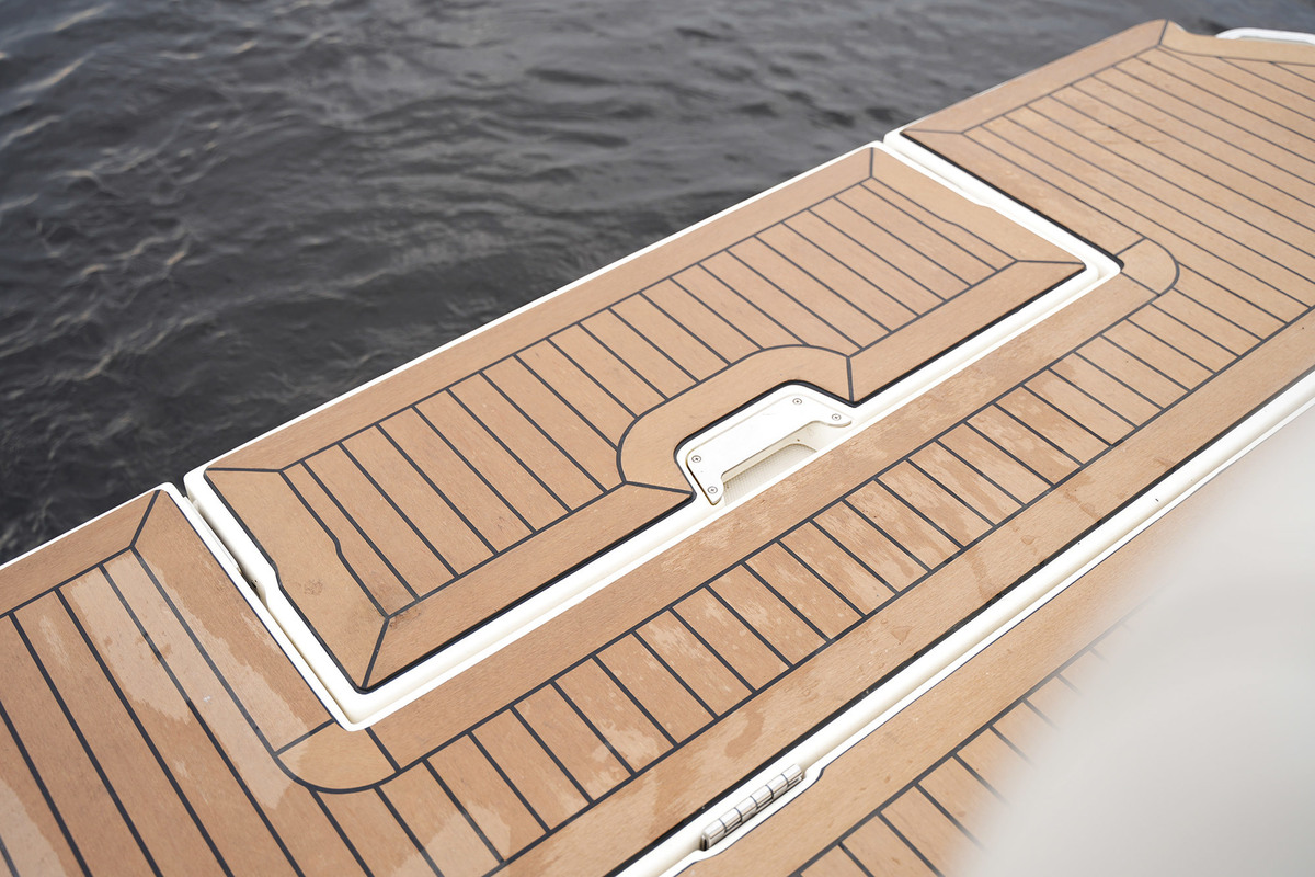 Sea Ray Sundancer 290 — foto 18 van 46