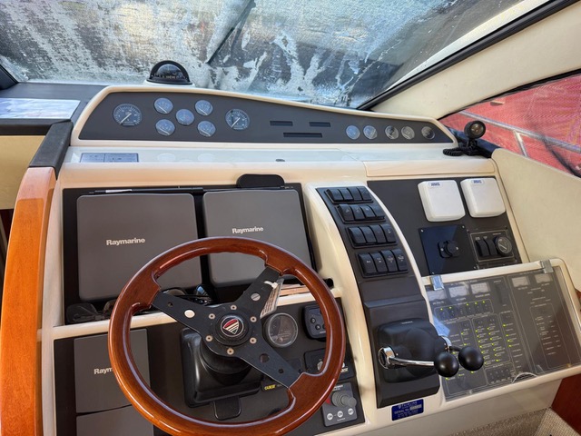 Fairline 50 Phantom - BluYachting — foto 7 van 12