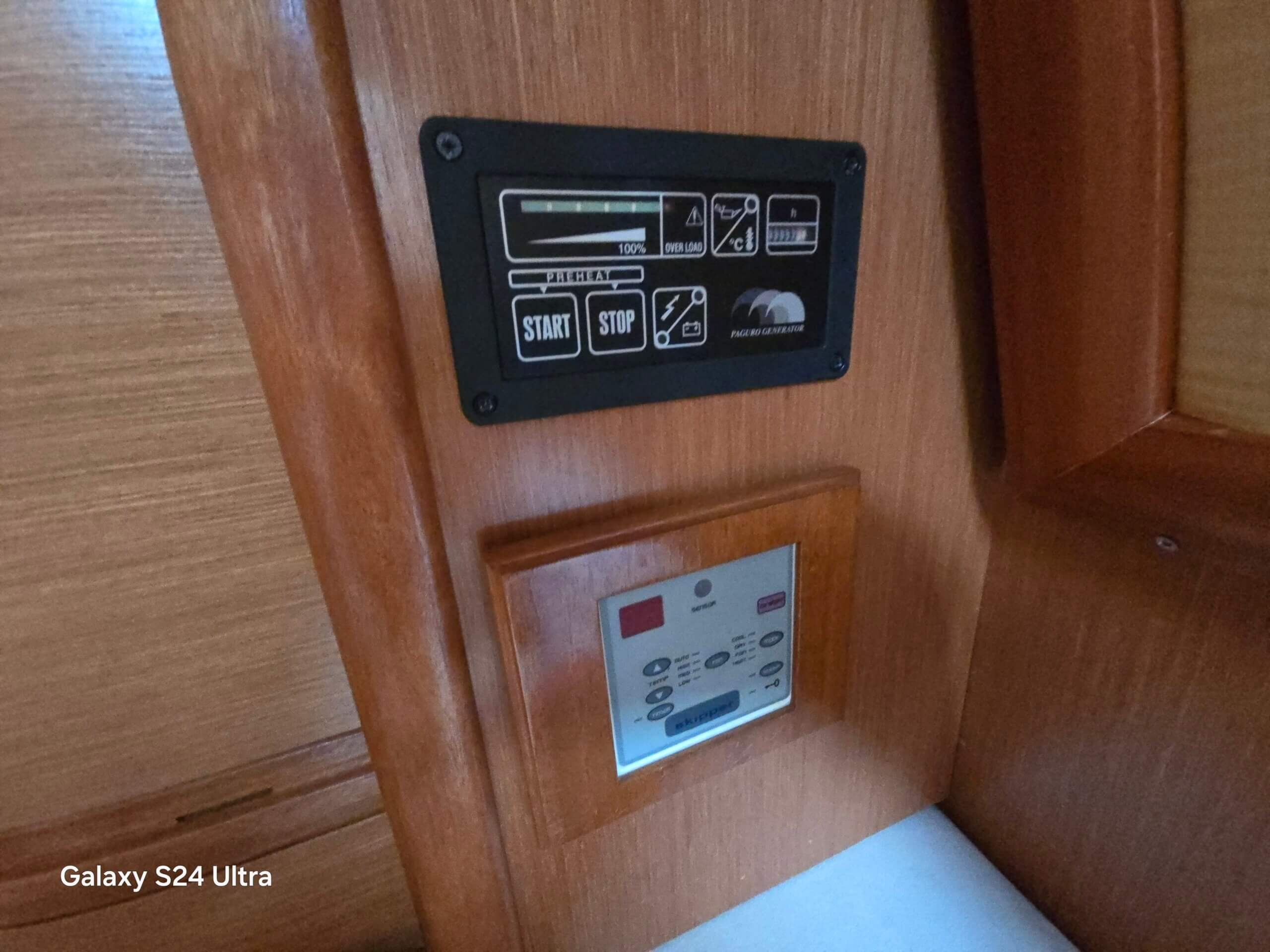 Bavaria 42 Sport HT - BluYachting — foto 11 van 12