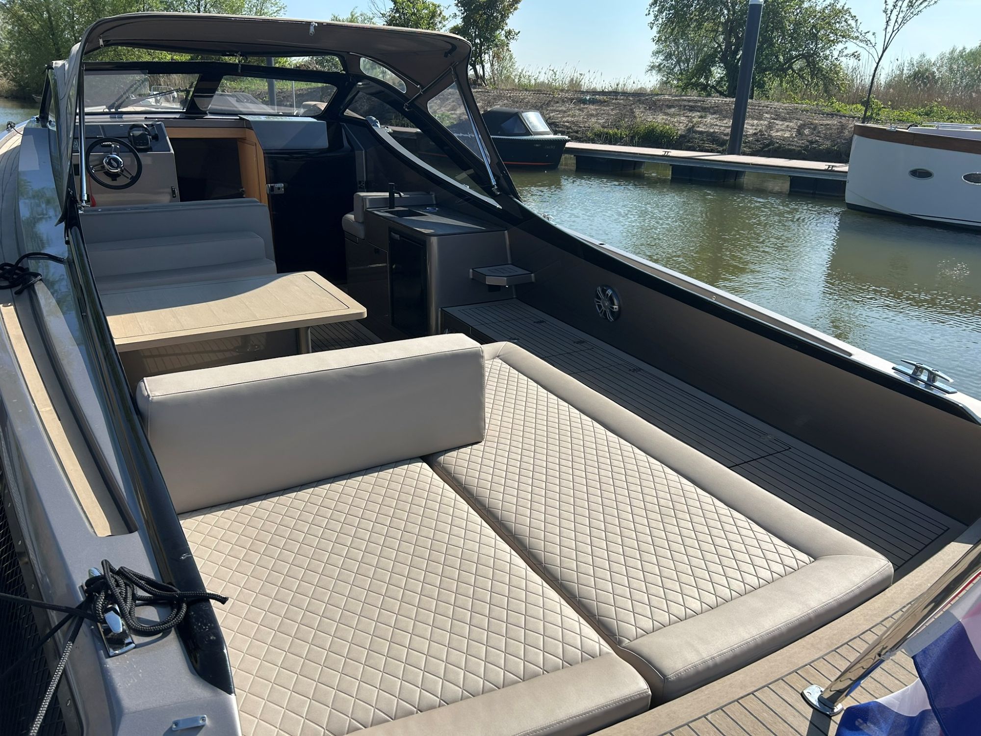 Sichterman T38 met Volvo Penta D4-300 DPI — foto 13 van 24
