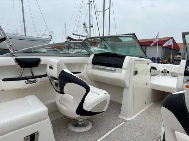 Chaparral 226 SSI WT Sportboot — foto 5 van 8
