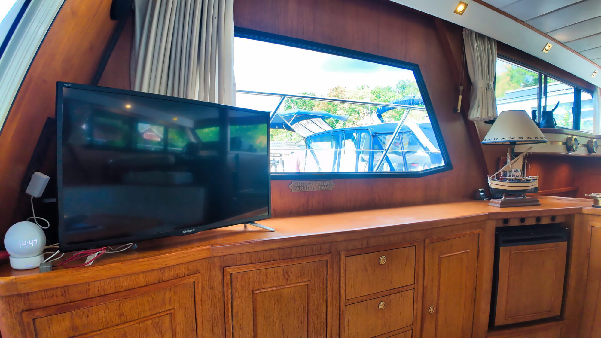 Neptunus 138 / 46 Flybridge Sedan — foto 25 van 32