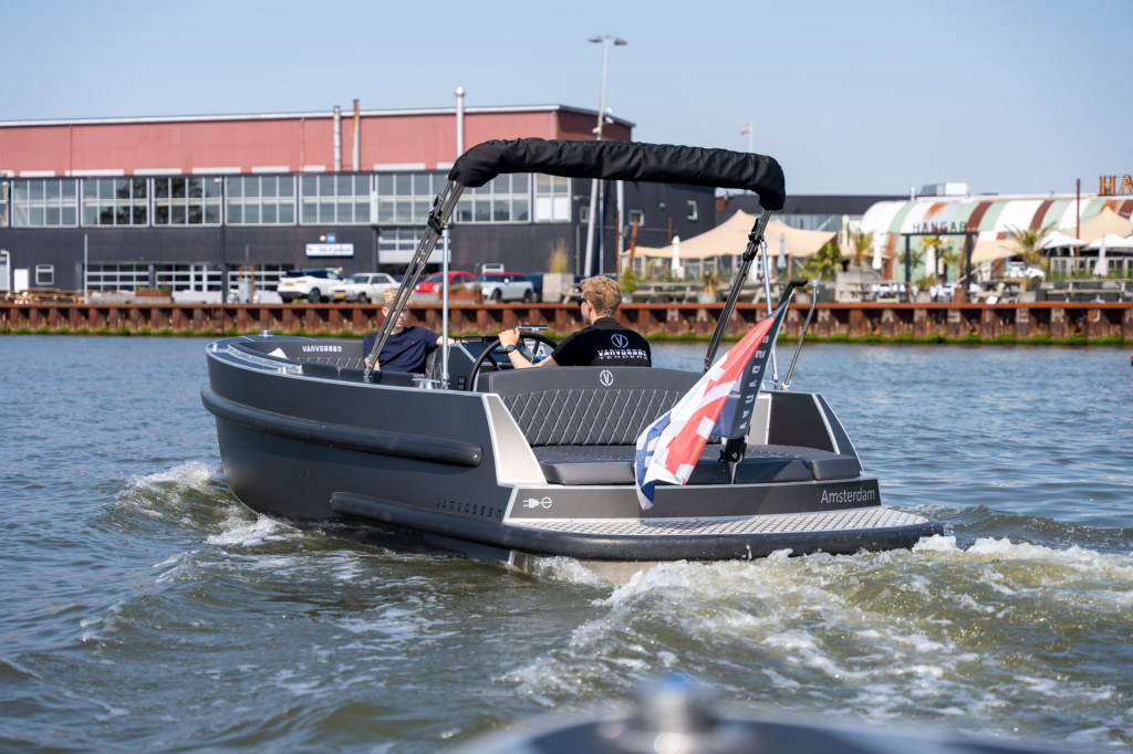Van Vossen Plugin E-tender 650 