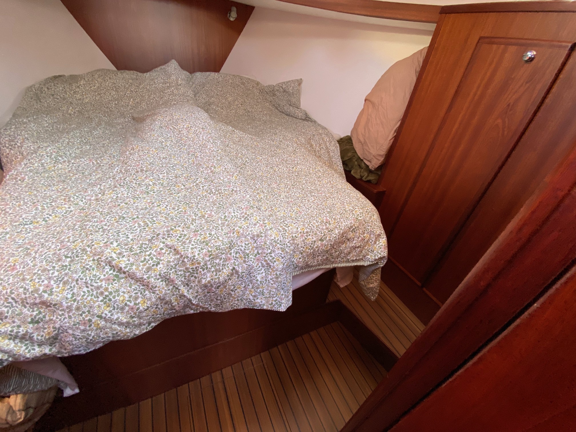 Crown Yachts C 102 — foto 7 van 13