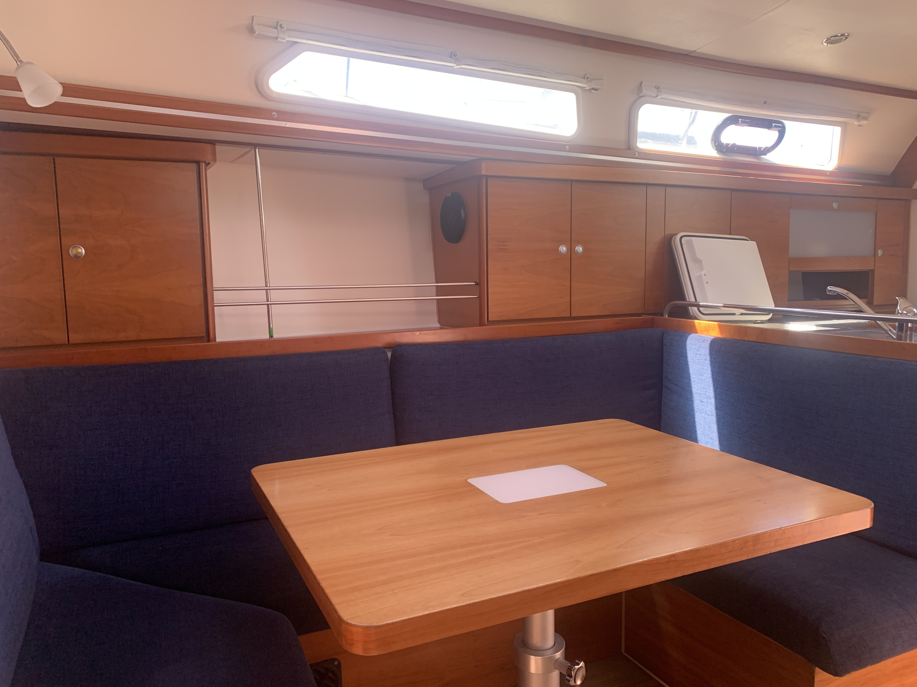 Hanse 370 — foto 9 van 40