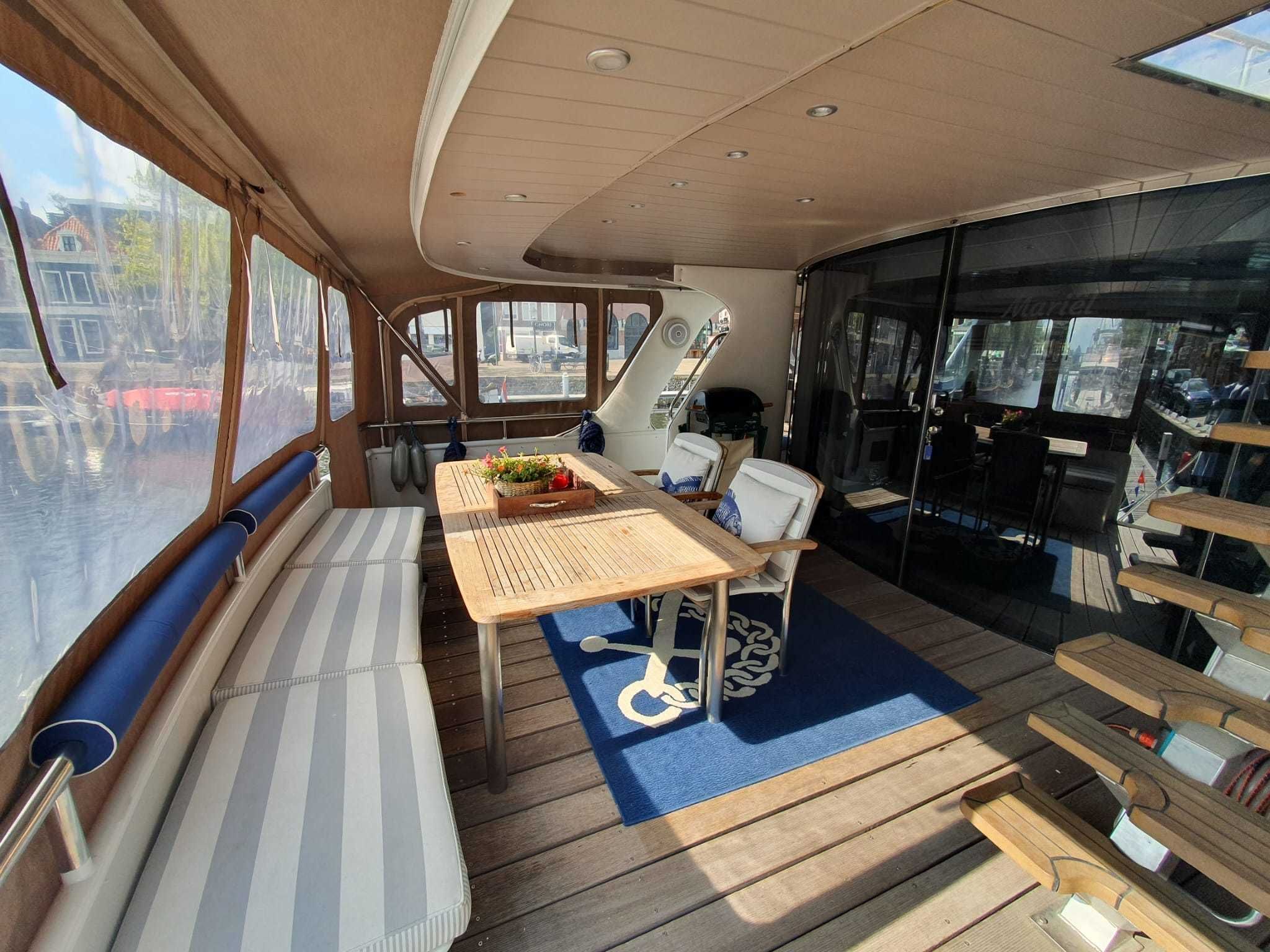 Jacabo 2300 ( Varend Woonschip ) — foto 2 van 5