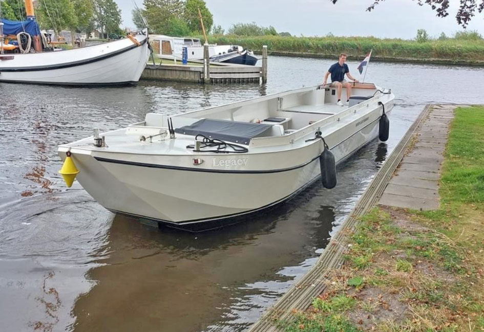 Open Rondvaartboot 35 gasten — foto 2 van 22