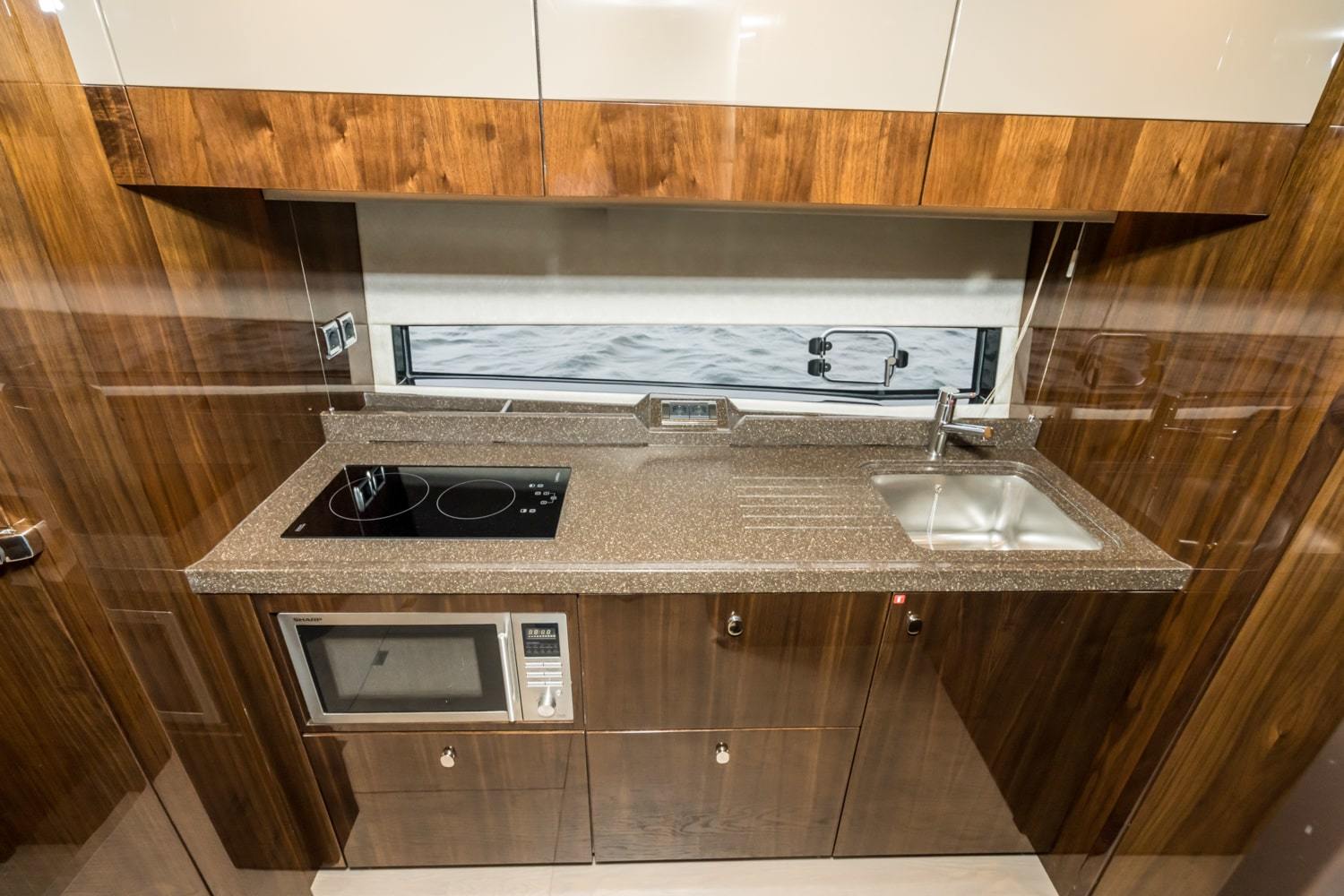 Fairline Squadron 50 — foto 28 van 52