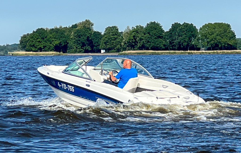 Bayliner 175 Bowrider — foto 2 van 11
