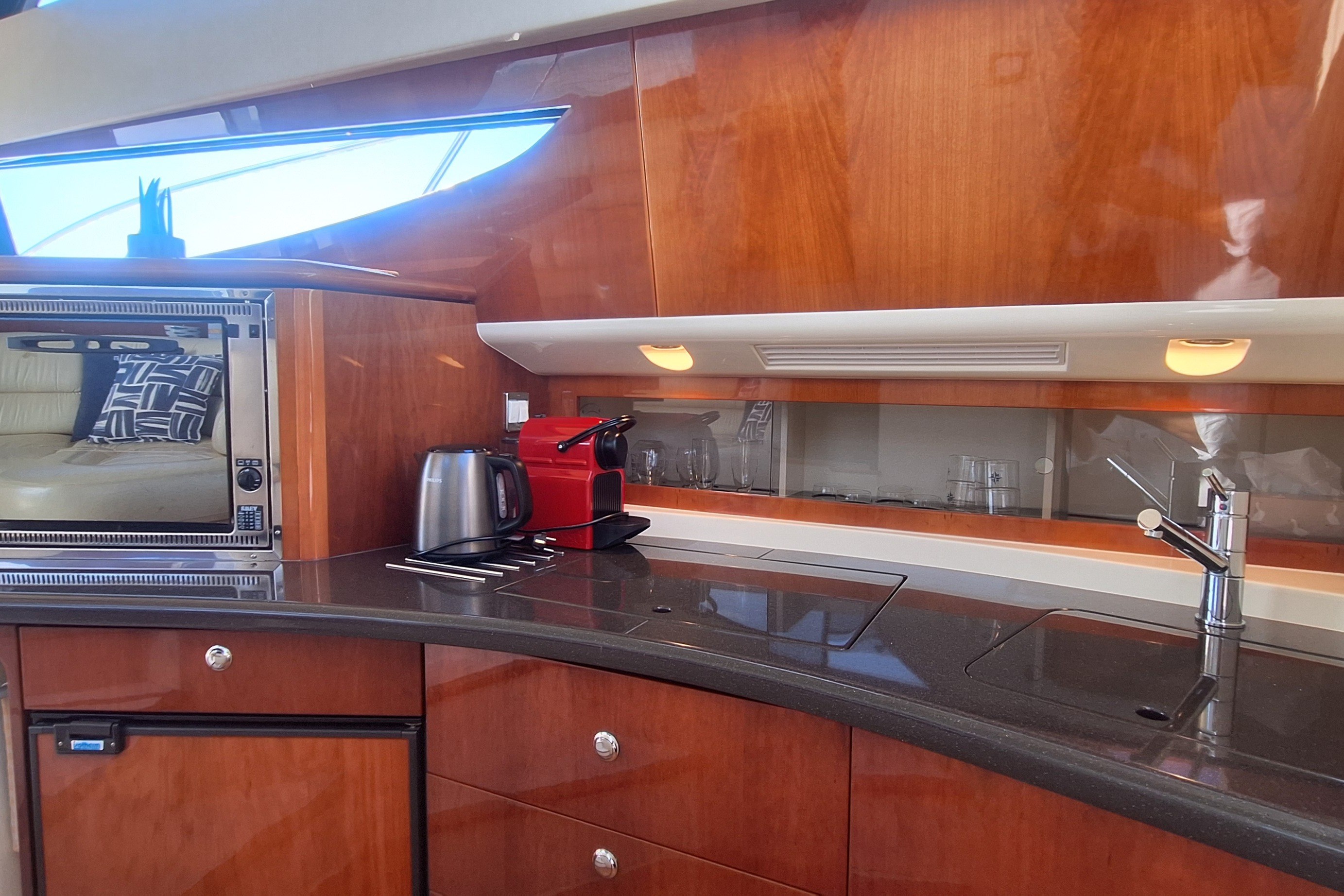 Fairline Phantom 40 — foto 64 van 87