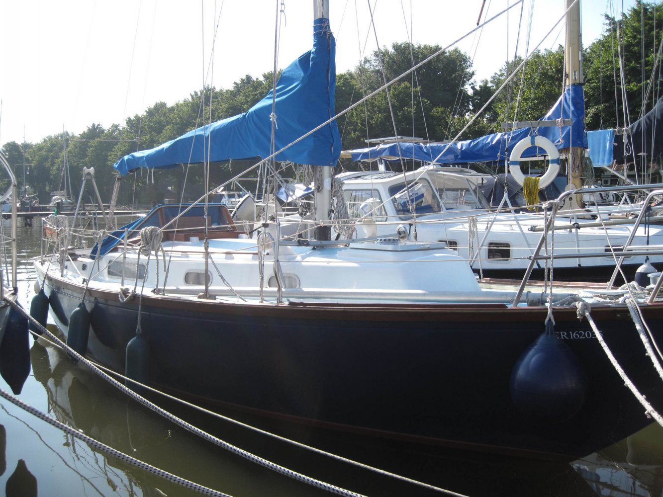 Rustler - Sailing Yacht - GRP (Polyester) - 1969 - € 17.500 — foto 2 van 11