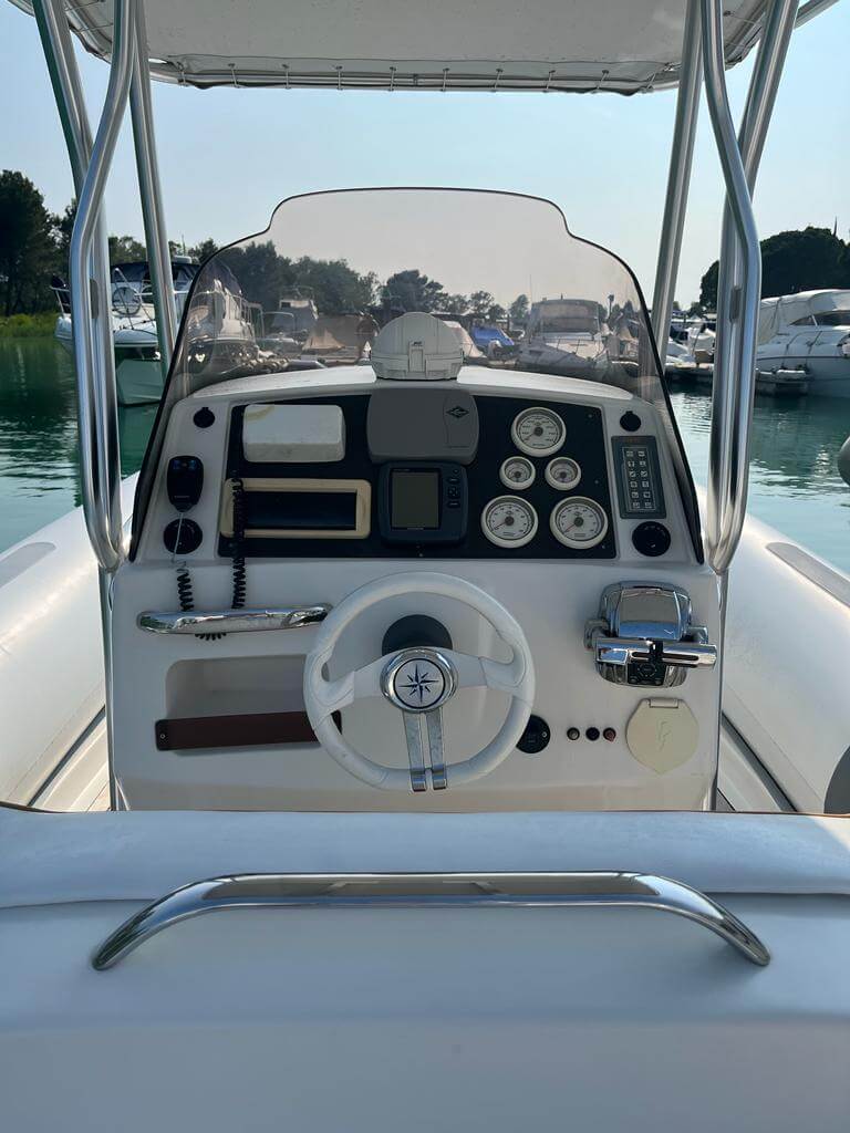 BAT 880 Ultimate - T -TOP - BluYachting — foto 3 van 12