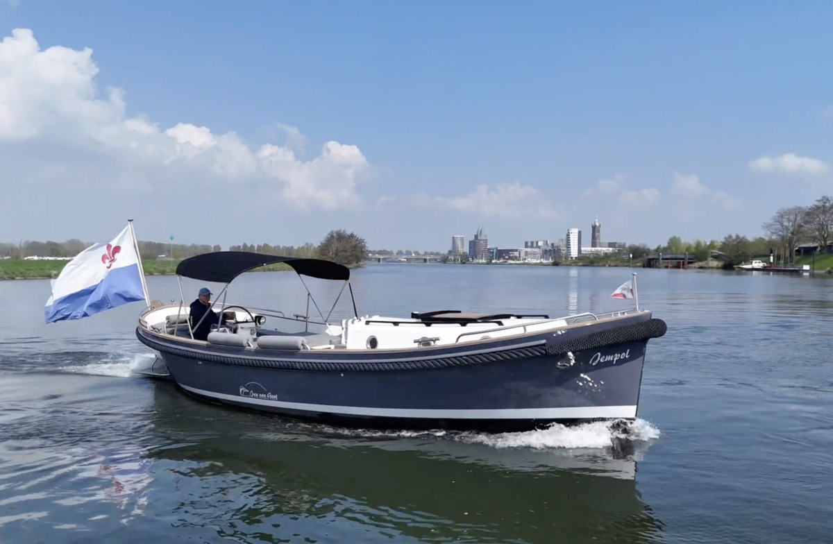 Jan van gent Cabin 1035