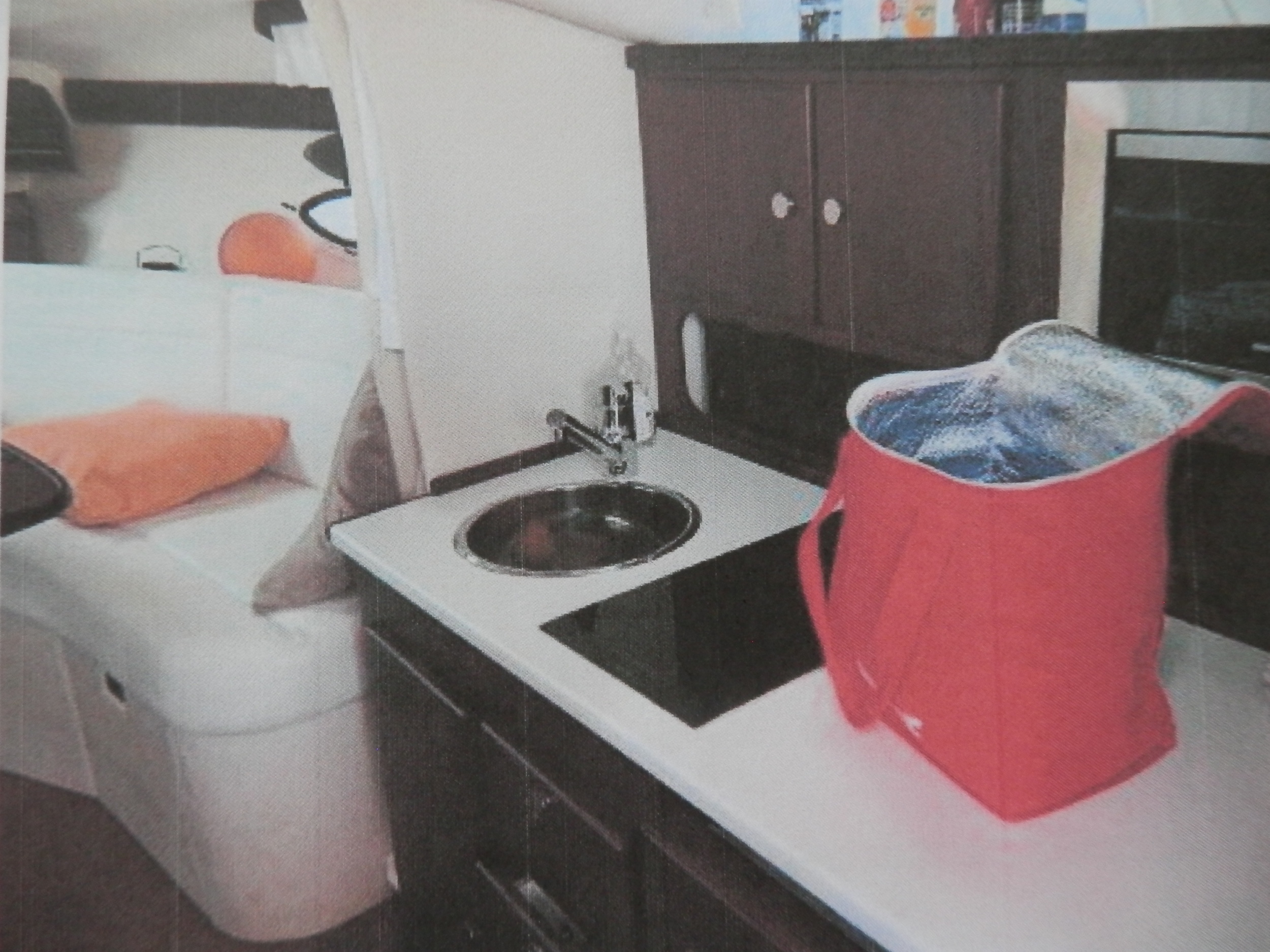 Bayliner 325 SB — foto 15 van 19