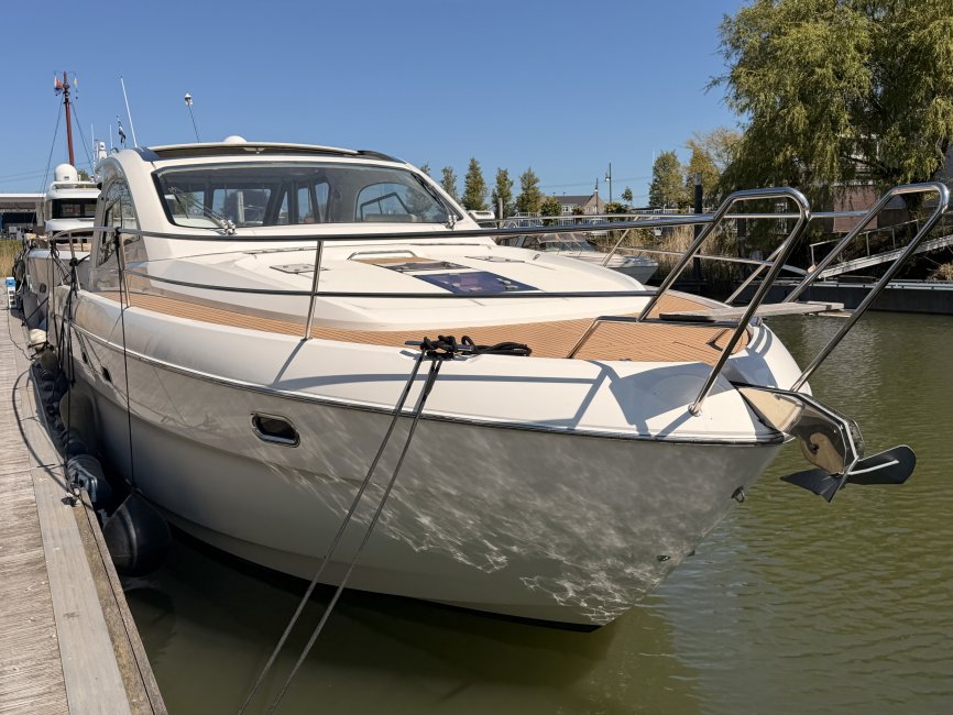 Bavaria Yachtbau GmbH Bavaria 43 HT — foto 6 van 12
