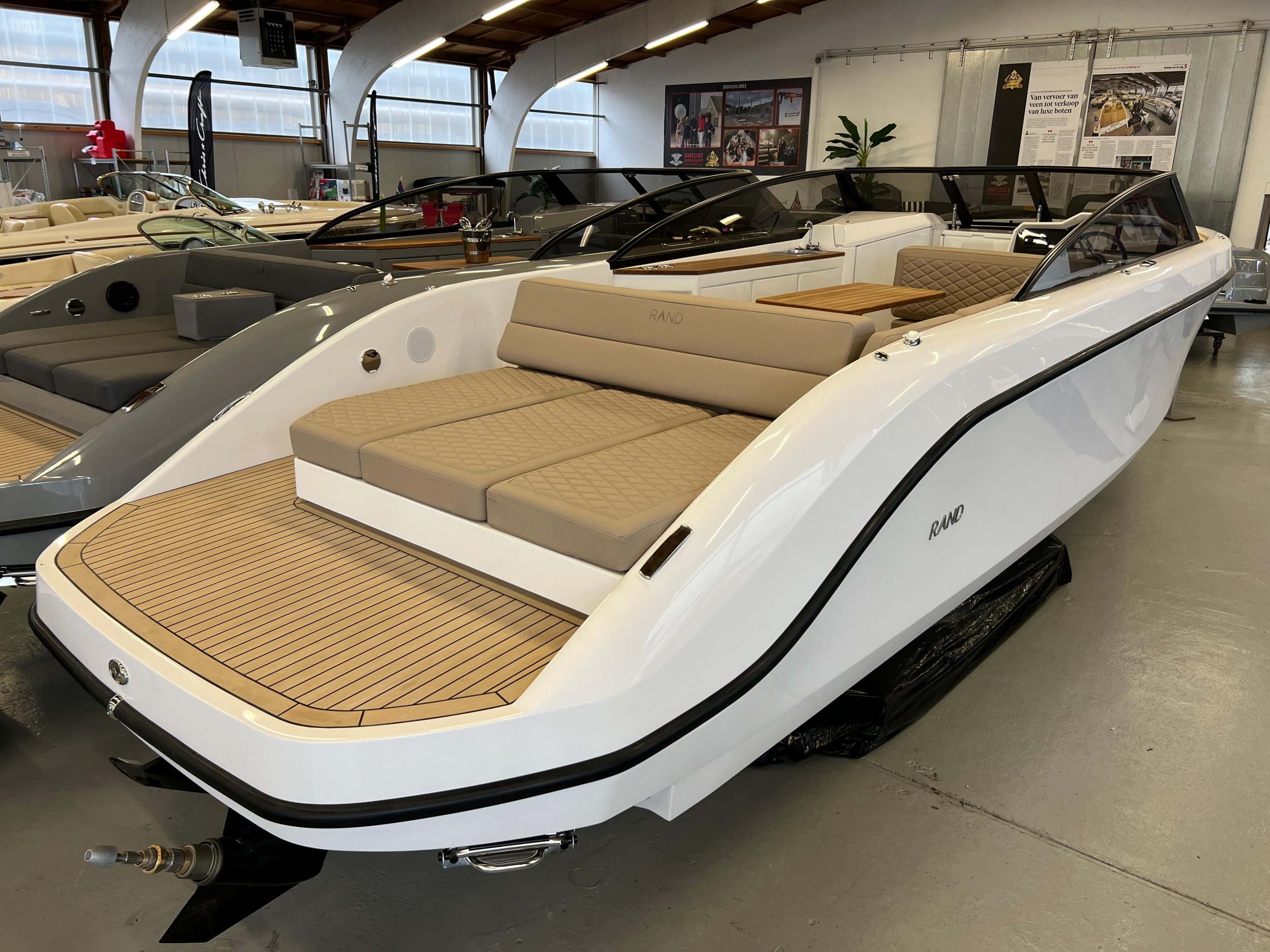 Rand Leisure 28 — foto 1 van 14