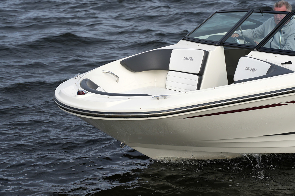 Sea Ray 19 SPX — foto 8 van 36