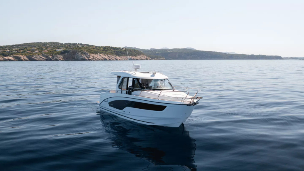 Beneteau Antares 9 | Nieuw samenstellen vanaf €165.286,- — foto 18 van 20