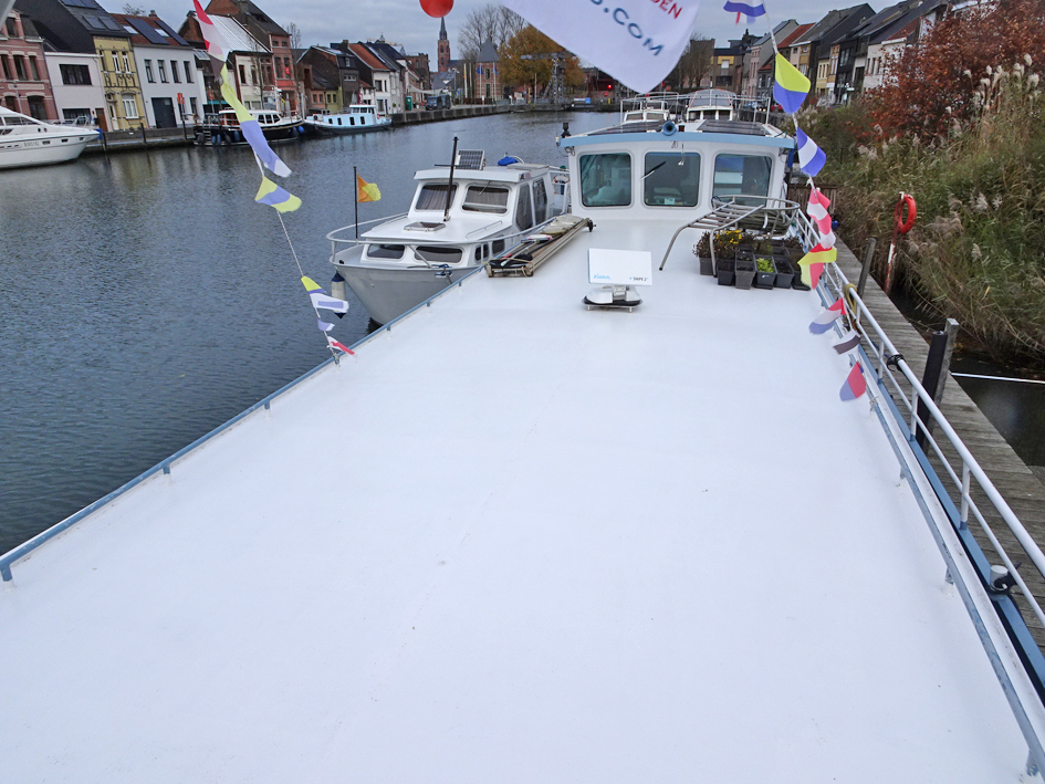 Luxe Motor 26.25 met UBC — foto 8 van 70