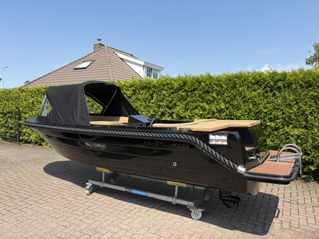 Extra luxe Coastliner 545 met Tohatsu 20 PK en buiskap — foto 3 van 18
