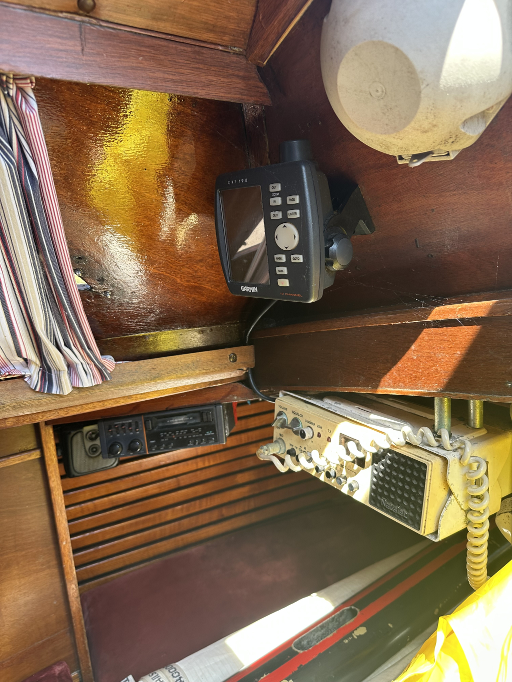 Defender 27 — foto 13 van 17