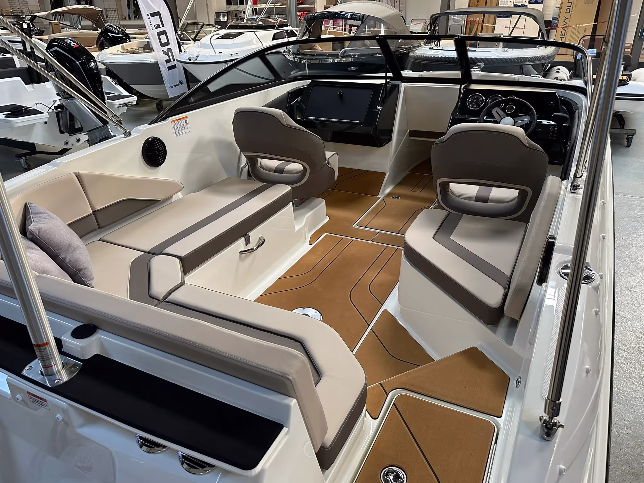 Bayliner V20 Bowrider — foto 8 van 29