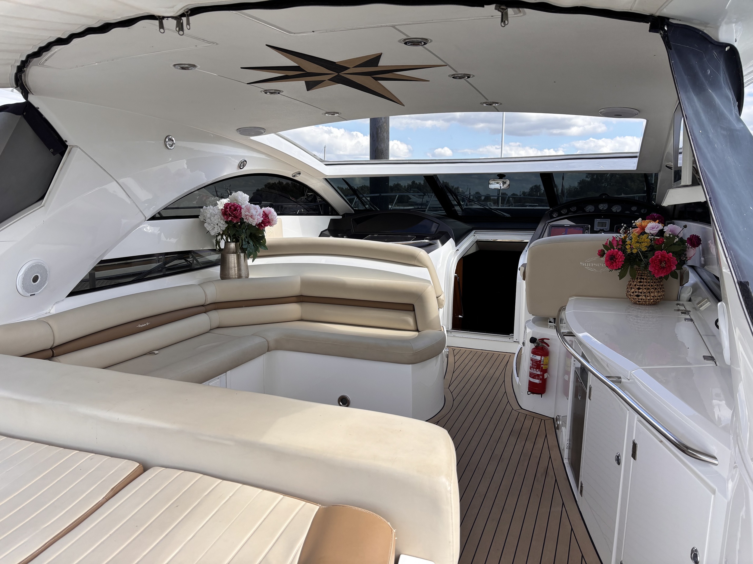 Sunseeker Predator 55 — foto 12 van 29