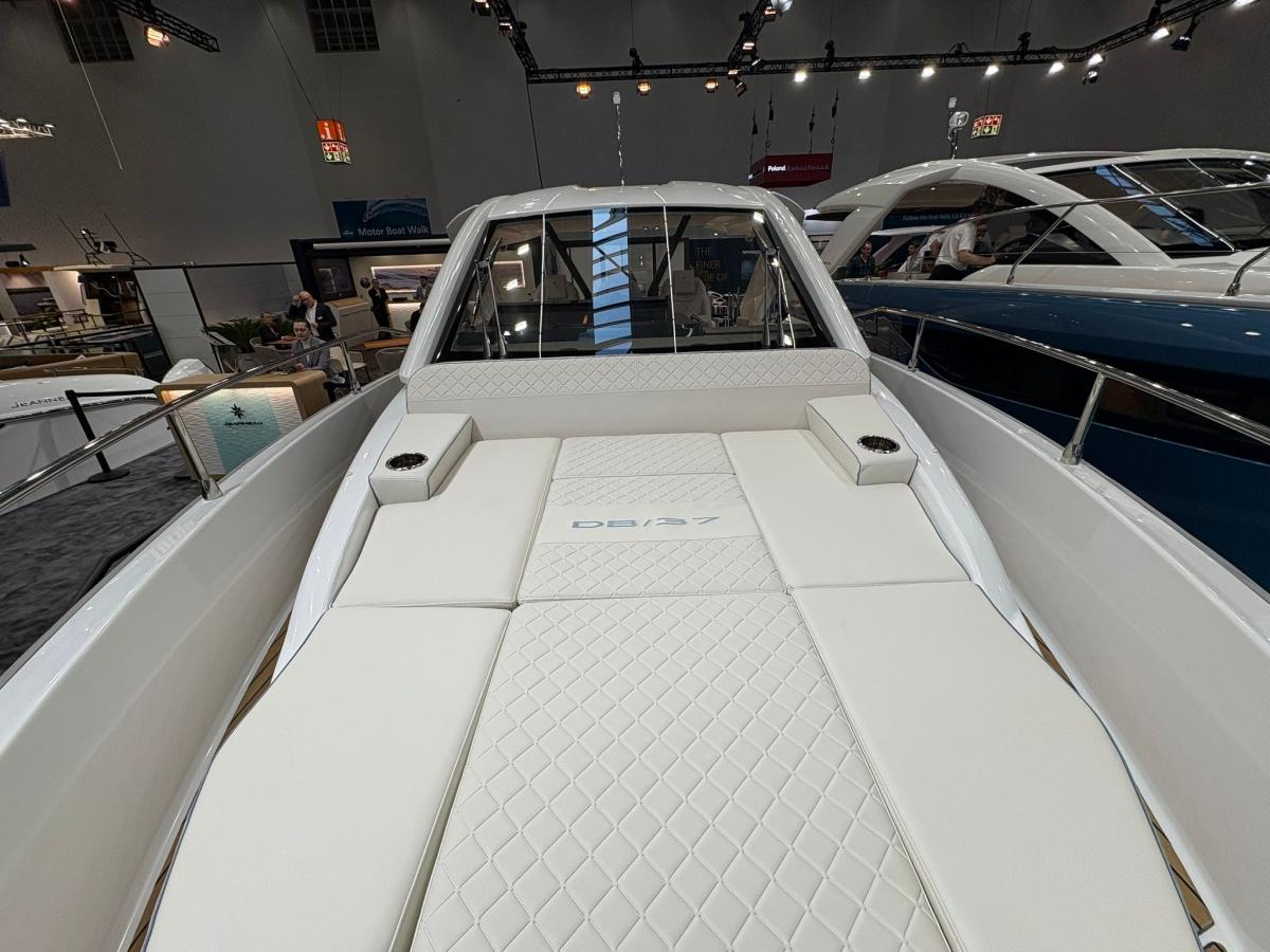 JEANNEAU DB-37 — foto 13 van 36