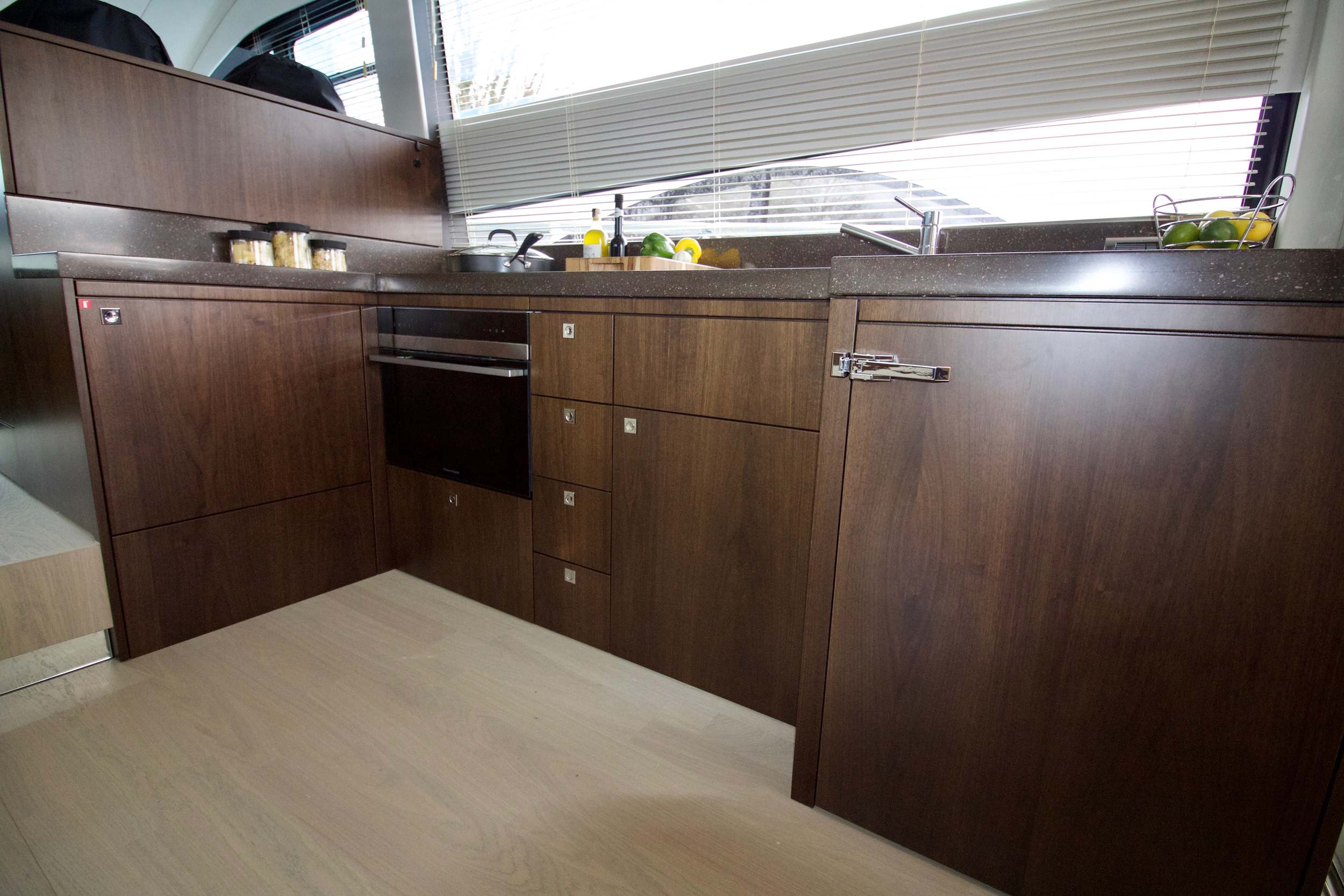 Fairline Squadron 50 — foto 11 van 52