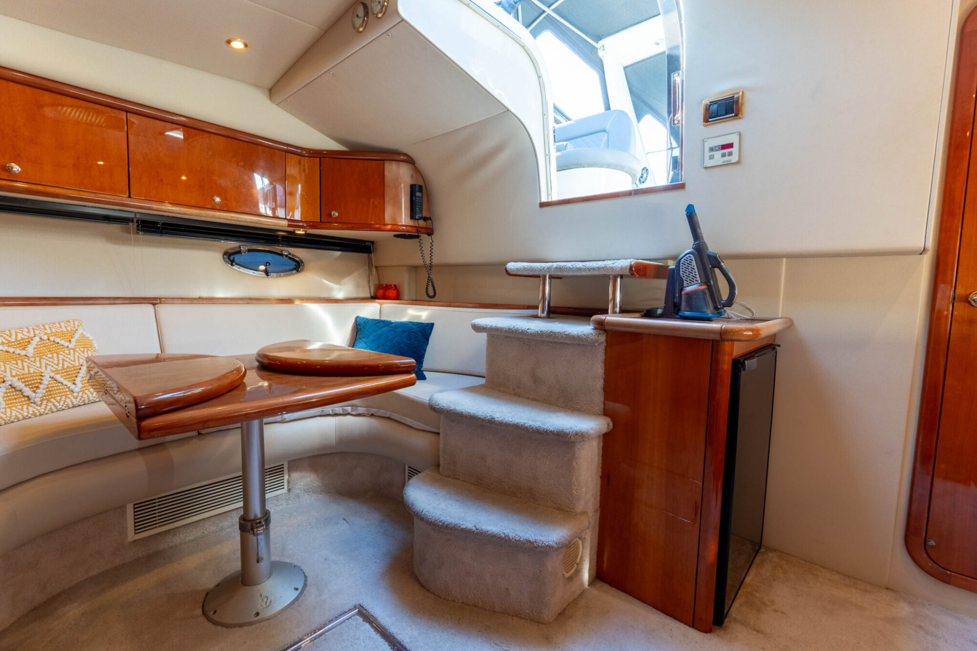 Sunseeker Camarque 47 Cabrio — foto 15 van 48