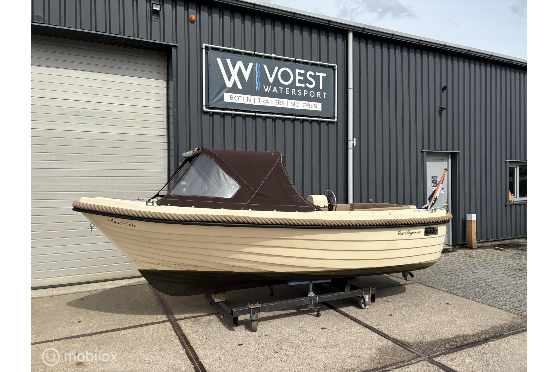 Oudhuijzer - 520 Sloep / Motor In De Bun! — foto 1 van 1