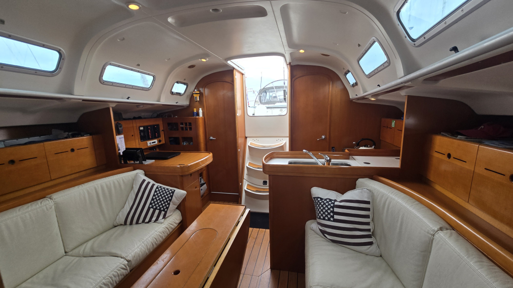 Beneteau First 40.7 — foto 31 van 35