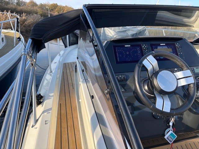 Quicksilver 875 Sundeck Active — foto 12 van 60